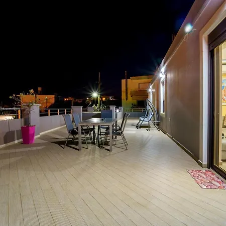 Panoramic View Penthouse Apartment *